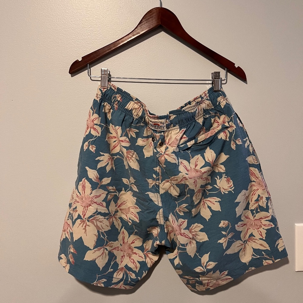 Faherty Floral Beacon Trunk - Picture 2 of 2